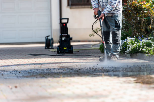 Best Concrete Pressure Washing  in Moses Lake North, WA